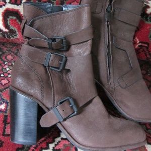 CALVIN KLEIN JEANS BROWN LEATHER SUSIE BOOTIES 9.5